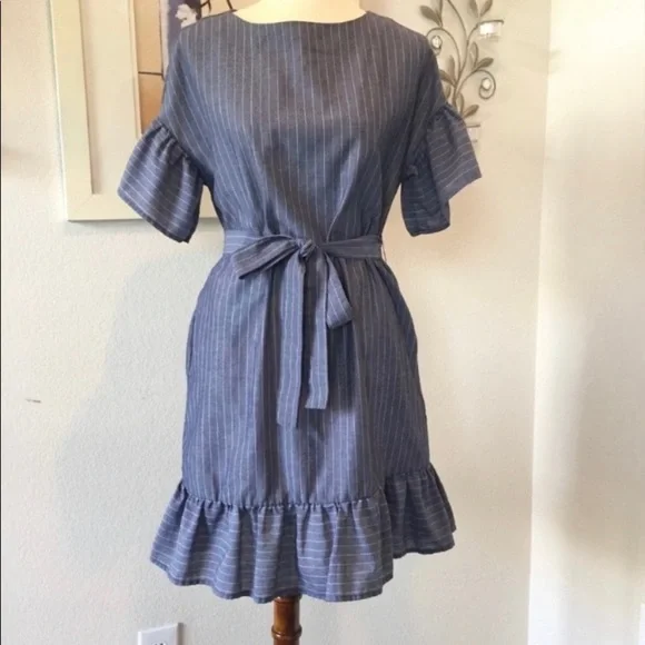 ECI Ruffle Sleeves Dress Gray Size XS - Picture 2 of 7